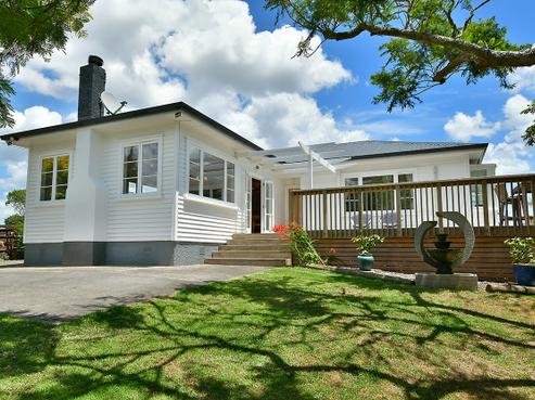 2083 State Highway 16, Helensville