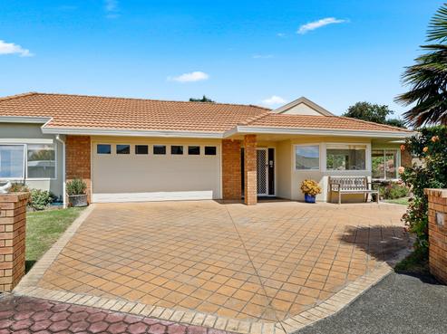 55 Kath Hopper Drive, Orewa