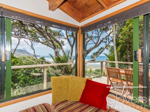 105 North Piha Road, Piha