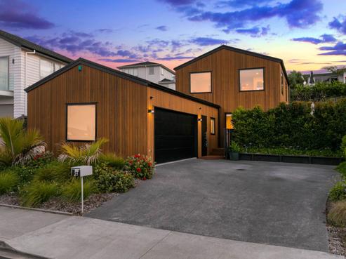 21 Colonial Drive, Silverdale