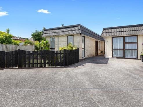 12A Diorella Drive, Clover Park