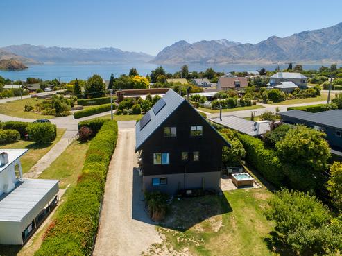 49 Parry Crescent, Lake Hawea