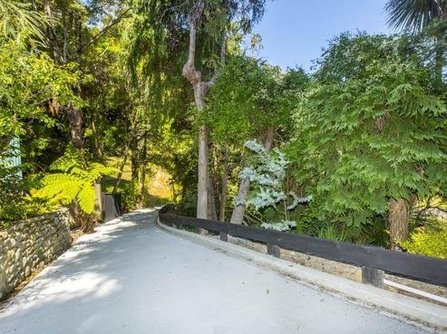 2 Chatsworth Road, Silverstream