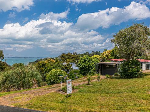 13 Park Road, Surfdale