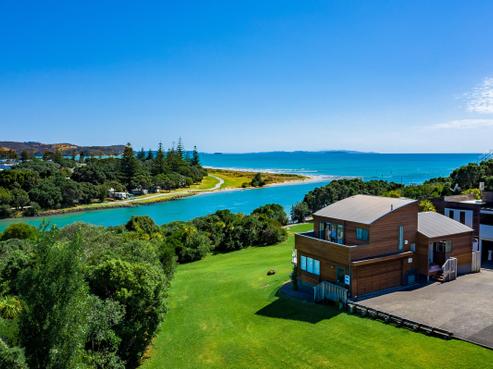 2/42 Amorino Drive, Red Beach