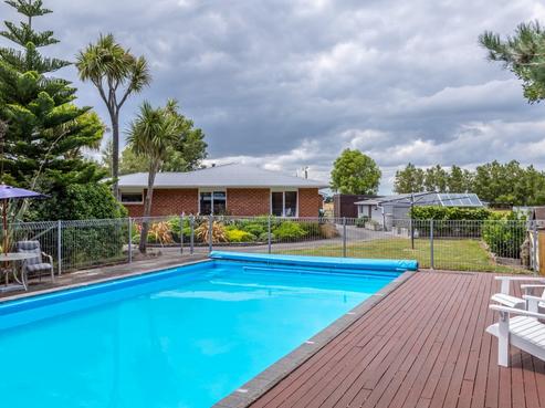 11 Bartons Road, Featherston