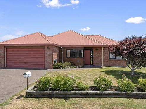 52 Forth Crescent, Glenview