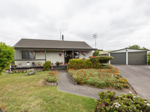 68 Atherfold Crescent, Greenmeadows