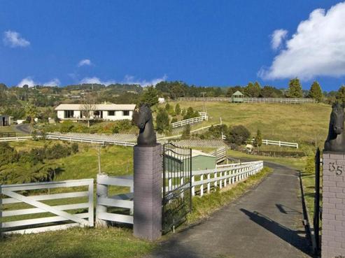 35 Mill Flat Road, Riverhead