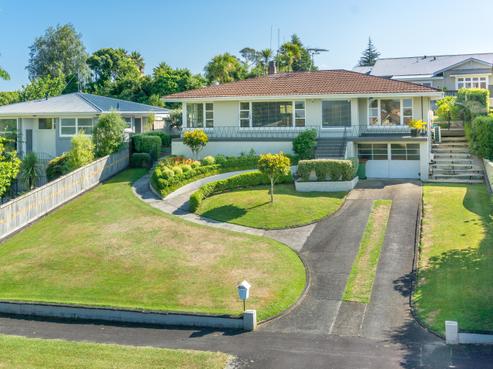 10 Riverview Terrace, Fairfield