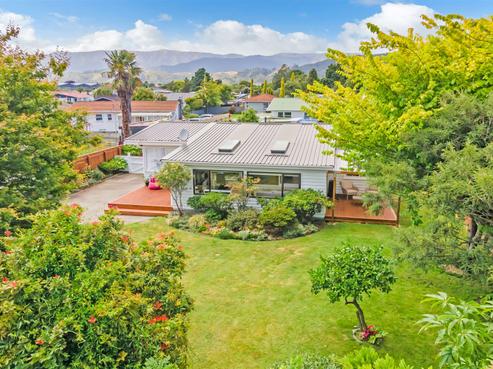 56 Longfellow Street, Trentham