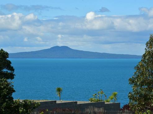 277 Pinecrest Drive, Gulf Harbour