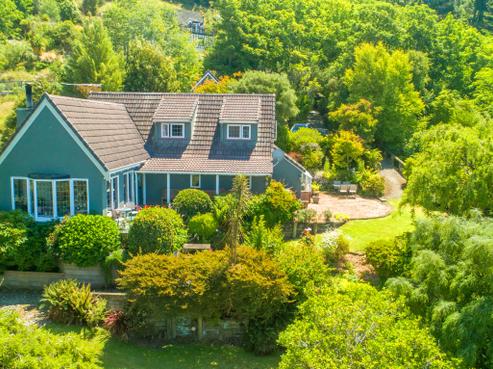 192 Upper Junction Road, Sawyers Bay