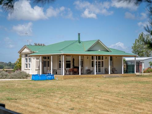 56 Camp Road, Featherston