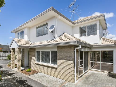 2/20 Penruddocke Road, Half Moon Bay