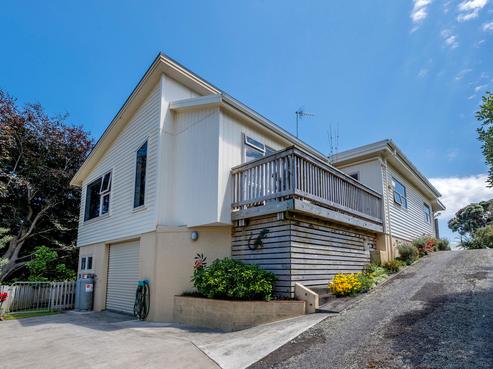 15 Kowhai Grove, Raumati Beach