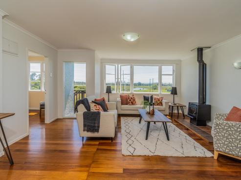 2/237 Hepburn Road, Glendene