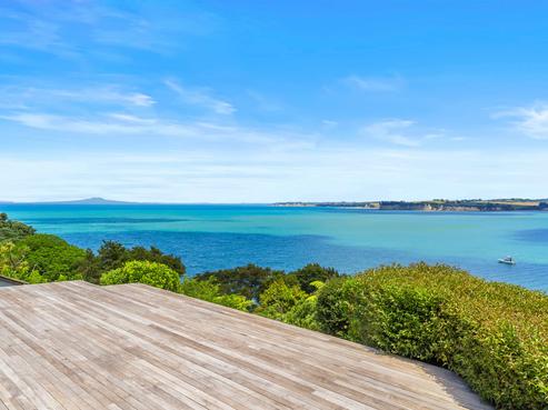 781 Whangaparaoa Road, Manly