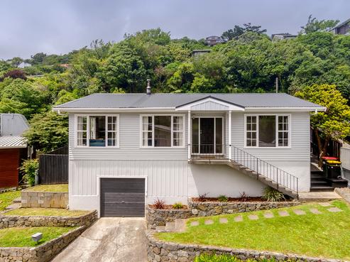 15 Astor Street, Karori
