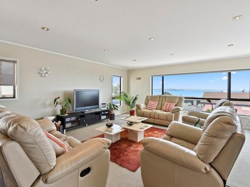 6A Torkar Road, Clarks Beach