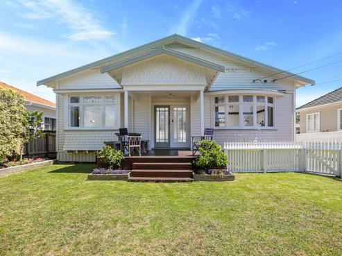 6 Moata Road, One Tree Hill