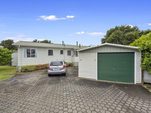 72 Kahikatea Drive, Melville