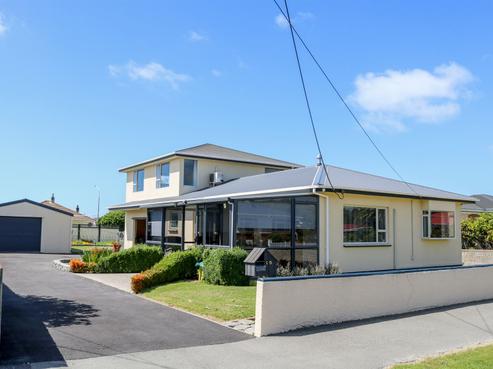 15 Dalmeny Street, Oamaru