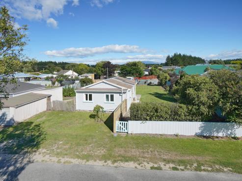 10 Penfold Square, Leithfield
