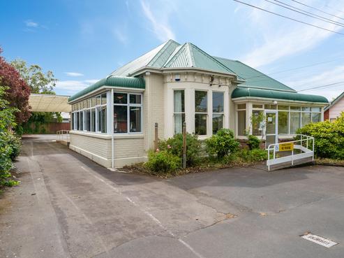 8 Baker Street, Caversham