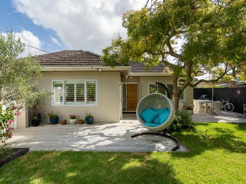 104 Beach Road, Castor Bay