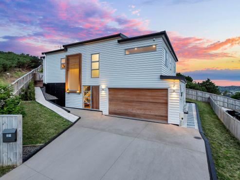 21 Manawanui Way, Orewa