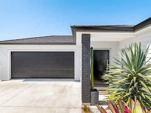 36 Pohutukawa Parade, Riverhead