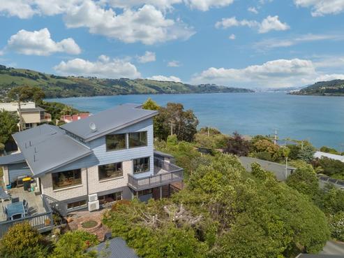 17 Raynbird Street, Company Bay