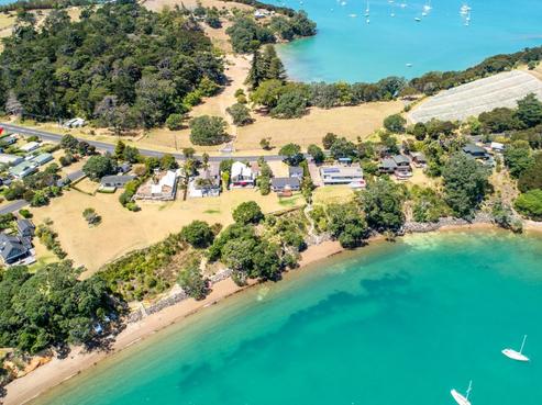 55 Donald Bruce Road, Surfdale