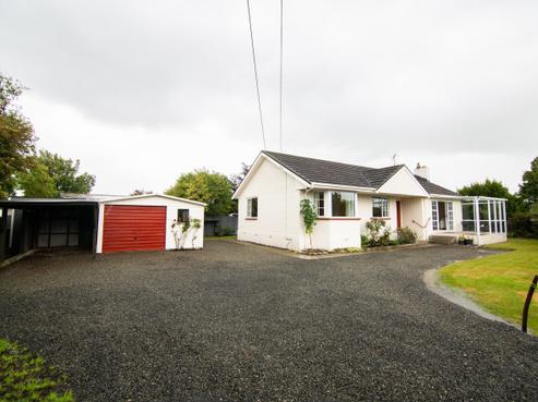 32 Edinburgh Crescent, Waikiwi
