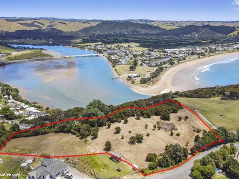 40 Cable Bay Heights Drive, Cable Bay