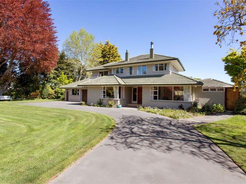 385 Sawyers Arms Road, Harewood