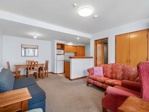 302/139 Fernhill Road, Fernhill/Sunshine Bay