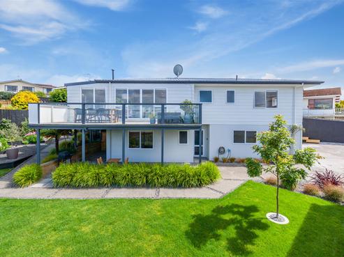 2/36 Woodward Street, Nukuhau