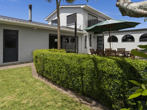 220 Parklands Avenue, Bell Block