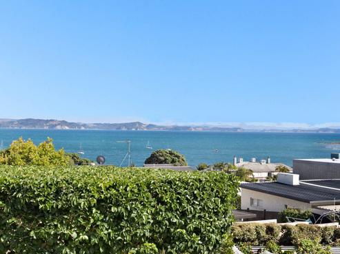1048 Whangaparaoa Road, Tindalls Beach