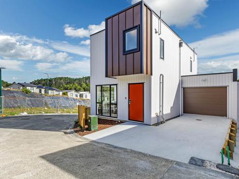 8 Waihou Crescent, Albany Heights