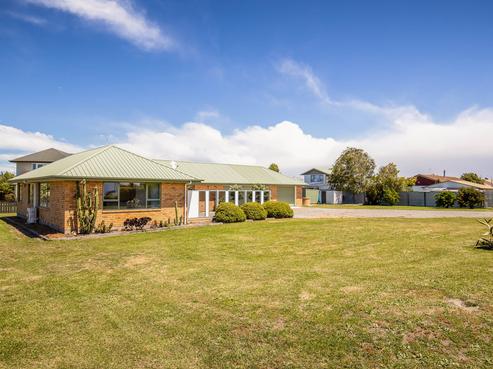 30 Amberley Beach Road, Amberley