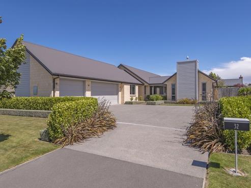 32 Faulks Drive, Lincoln