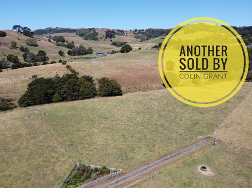660 West Coast Road, Makarau