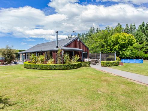 115 Leslies Road, Cust