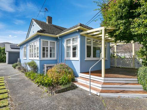 1042 Taita Drive, Taita