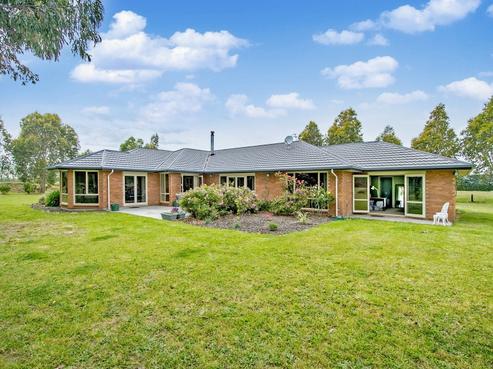 316 Bangor Road, Darfield