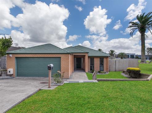 80 Bluebird Crescent, Unsworth Heights