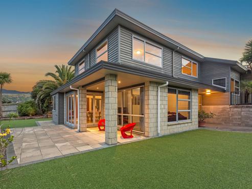 138 Renown Road, Raumati South